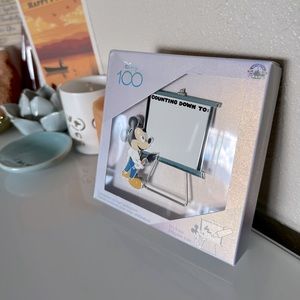 NIB 🐭 Disney Limited Edition 100 Celebration Large Dry Erase Countdown Pin.